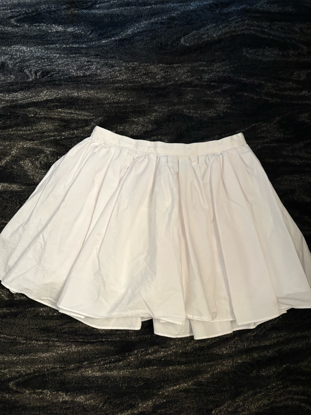 Aritzia White Skirt